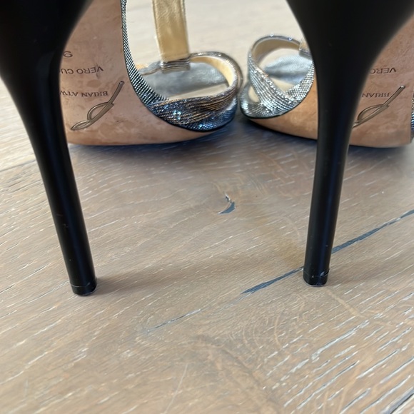 Brian Atwood silver/gold sandal - Picture 5 of 10